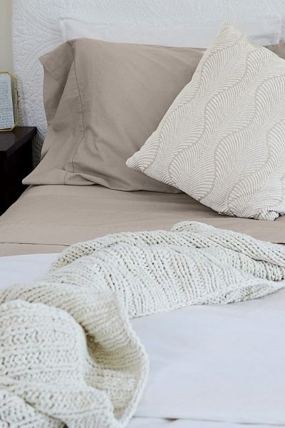 What Color Sheets Go With Grey Comforters? Best Combination For Your B –  Organic Textiles